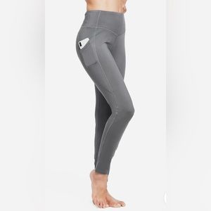 NWOT Black Baleaf Thermal Pocketed Leggings